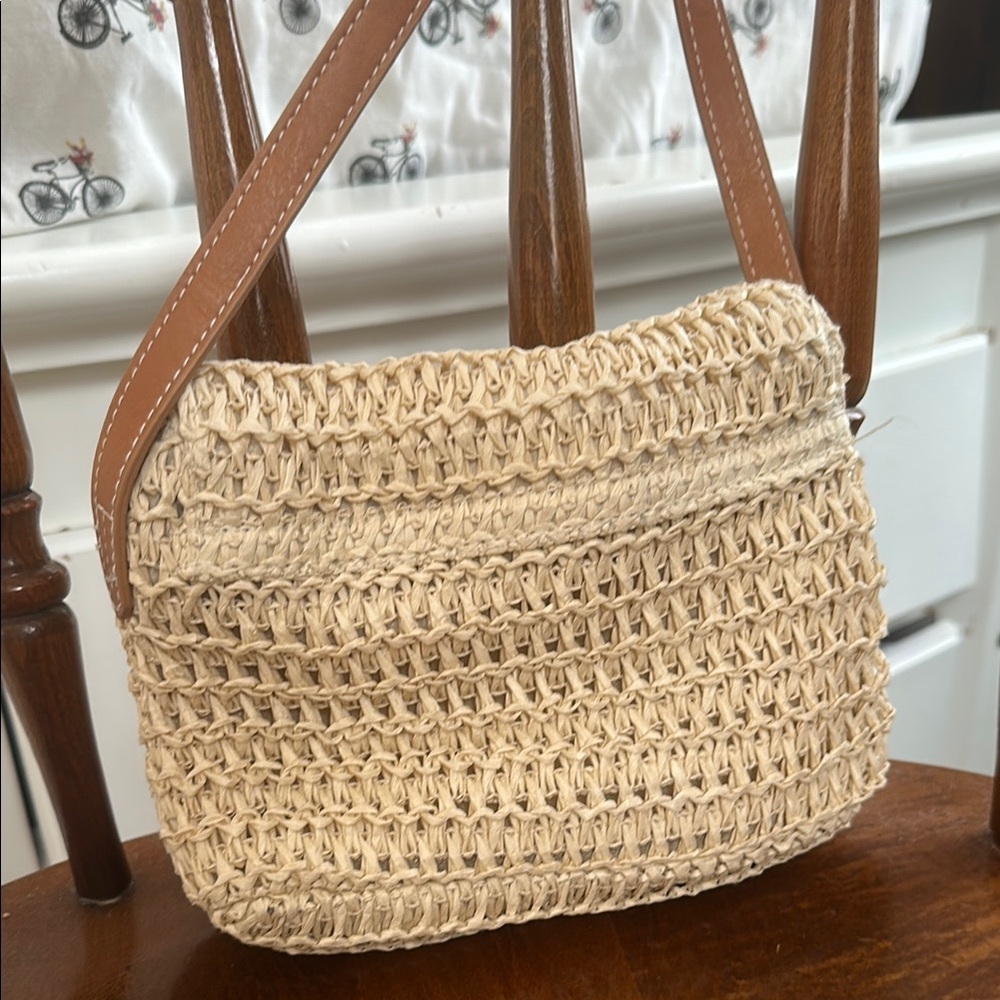 Universal Thread Small Tan Woven Bag - image 2